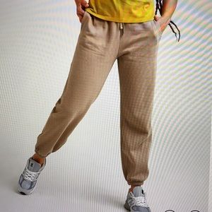 Richer Poorer Women’s Recycled Fleece Sweatpant